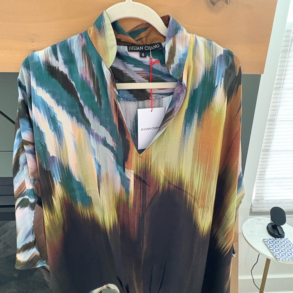 Julian Chang Multicolor Women's Tunic  pull over.  This is marked a SMALL.
